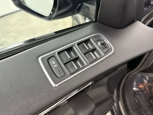 Used 2020 Jaguar F-PACE Premium AWD/4WD image 33