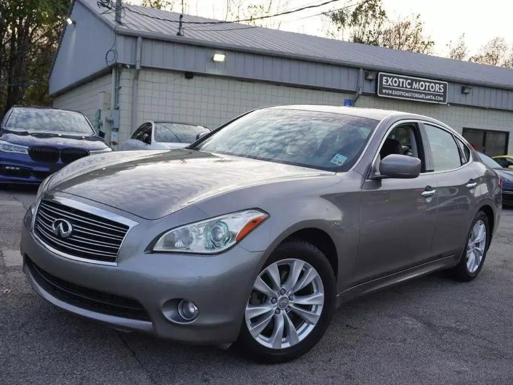 Used 2011 INFINITI M37 w/ Premium Pkg RWD image 1