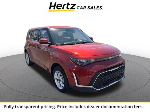 Used 2025 Kia Soul LX w/ LX Technology Package FWD image 1