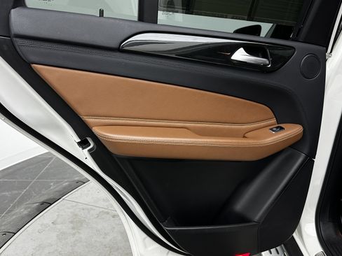 Used 2017 Mercedes-Benz GLE 43 AMG 4MATIC image 30