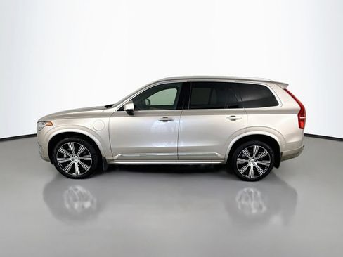 Used 2024 Volvo XC90 T8 Plus w/ Protection Package Premier AWD/4WD image 2