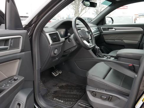 Certified 2023 Volkswagen Atlas Cross Sport SEL R-Line image 12