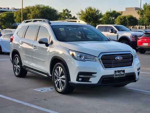 Used 2020 Subaru Ascent Limited w/ Technology Package AWD/4WD image 2