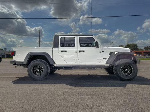 Used 2020 Jeep Gladiator Sport w/ Quick Order Package 24S AWD/4WD image 8