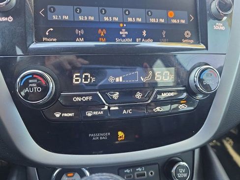 Used 2022 Nissan Murano SV w/ SV Midnight Edition Package image 23