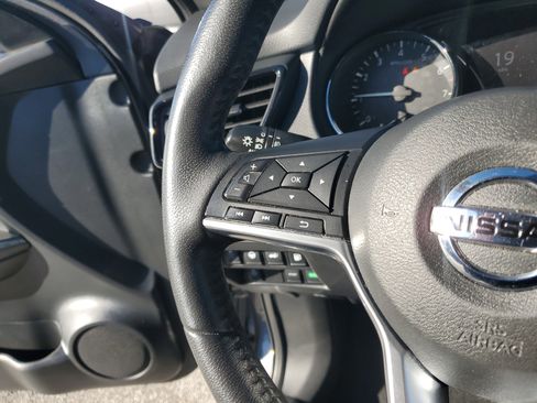 Certified 2020 Nissan Rogue SL image 17