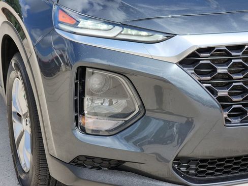 Used 2019 Hyundai Santa Fe SE AWD/4WD image 9