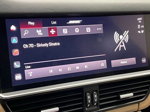 Used 2023 Porsche Cayenne Platinum Edition image 14