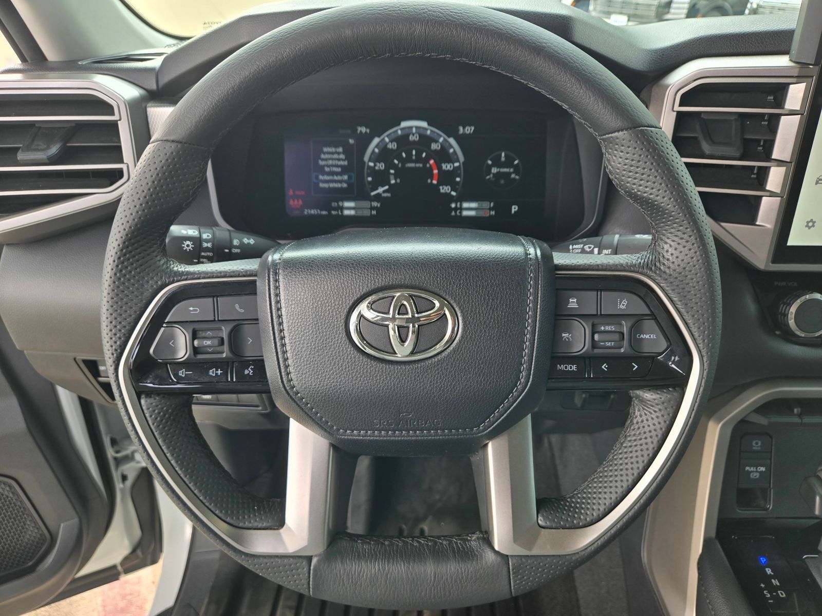 Used 2024 Toyota Tundra Limited w/ Power Package AWD/4WD image 11