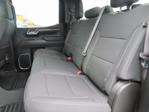 Used 2025 Chevrolet Silverado 1500 LT AWD/4WD image 34