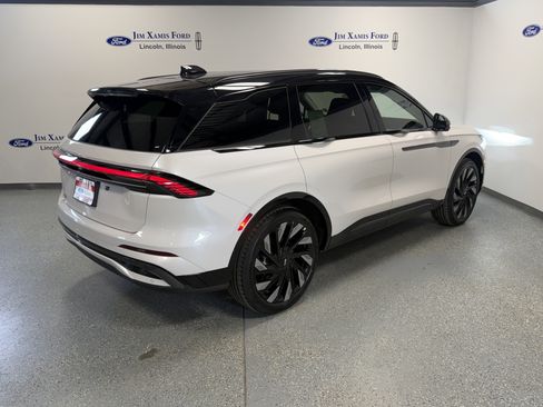 New 2026 Lincoln Nautilus Reserve w/ Jet Appearance Package AWD/4WD image 35