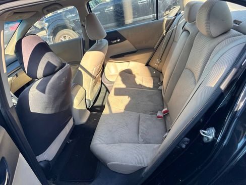 Used 2015 Honda Accord LX image 10