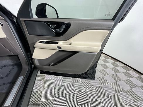 Certified 2023 Lincoln Aviator 2WD image 21