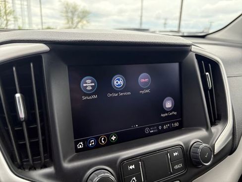 Used 2023 GMC Terrain SLT image 27