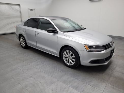 Used 2014 Volkswagen Jetta SE FWD image 11