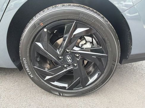 New 2026 Hyundai Elantra Sport FWD image 18