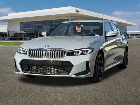 New 2026 BMW 330i Sedan w/ M Sport Package image 4