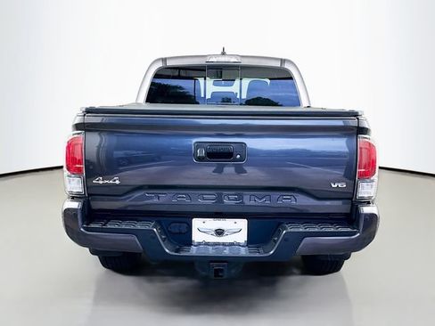 Used 2021 Toyota Tacoma Limited AWD/4WD image 6