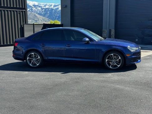 Used 2019 Audi A4 2.0T Premium image 3