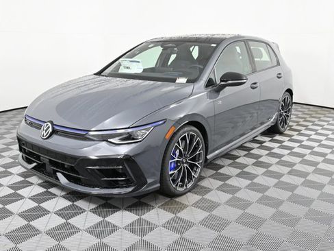 New 2026 Volkswagen Golf image 2