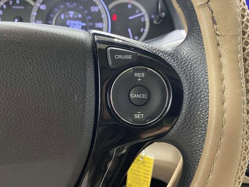 Used 2017 Honda Accord LX image 23