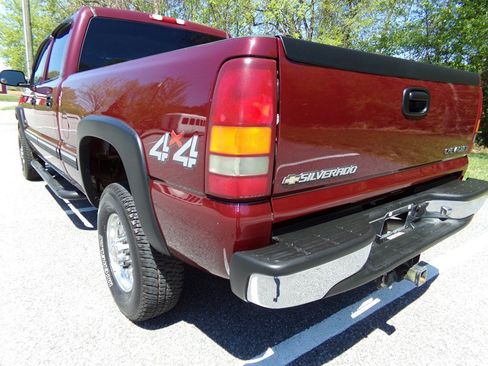 Used 2002 Chevrolet Silverado 2500 LS AWD/4WD image 8