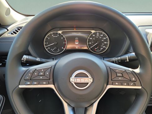 New 2025 Nissan Sentra SV image 17