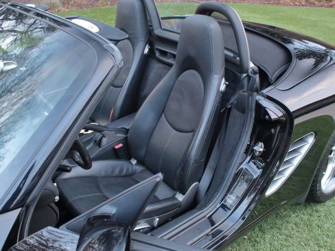Used 2005 Porsche Boxster S image 39