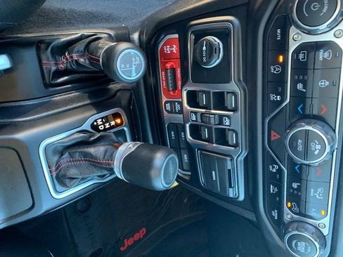 Used 2020 Jeep Gladiator Rubicon image 31