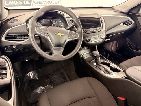 Used 2022 Chevrolet Malibu LT FWD image 18