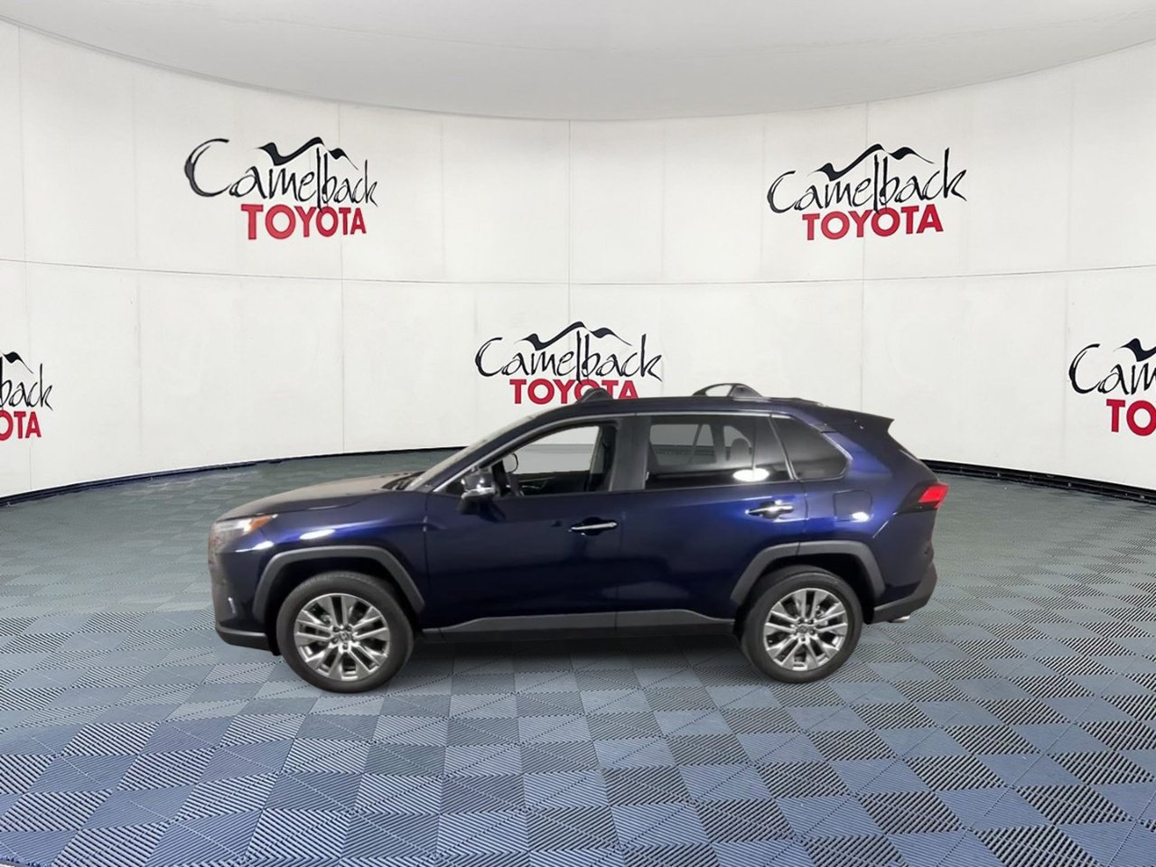 Used 2025 Toyota RAV4 Limited w/ Advanced Technology Package FWD image 7