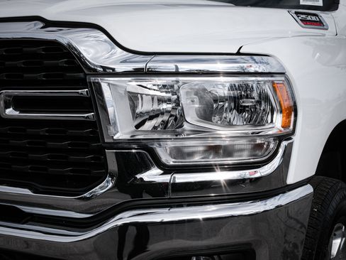 Used 2024 RAM 2500 Big Horn image 6