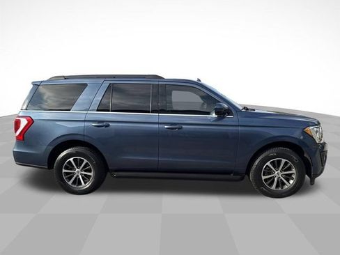 Used 2020 Ford Expedition XLT RWD image 2