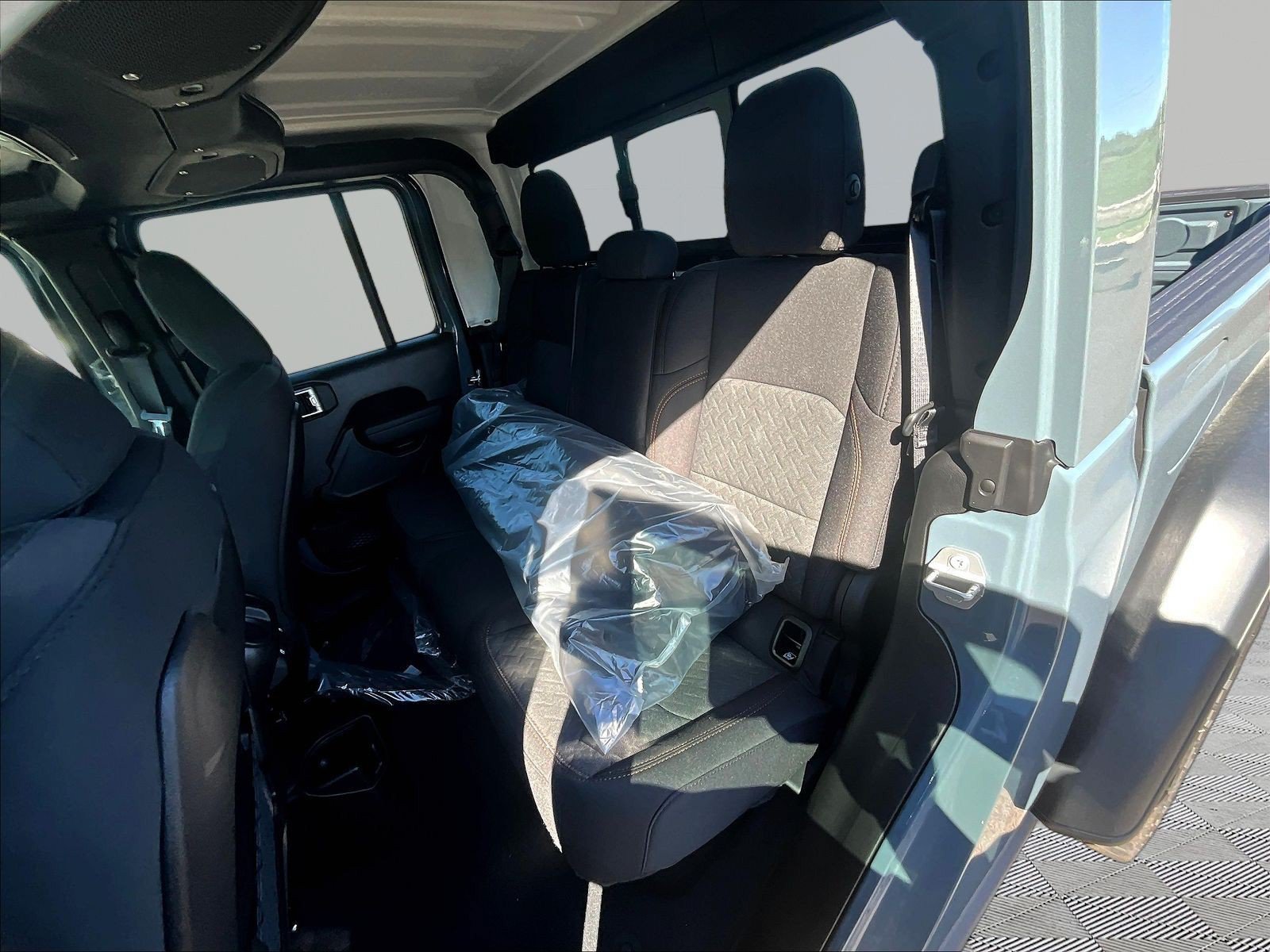 New 2026 Jeep Gladiator Mojave AWD/4WD image 18