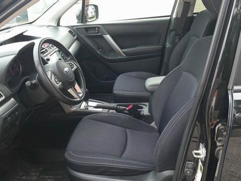 Used 2018 Subaru Forester 2.5i Premium AWD/4WD image 5