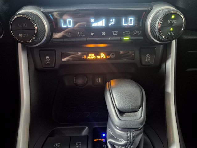 Certified 2024 Toyota RAV4 XLE AWD/4WD image 26