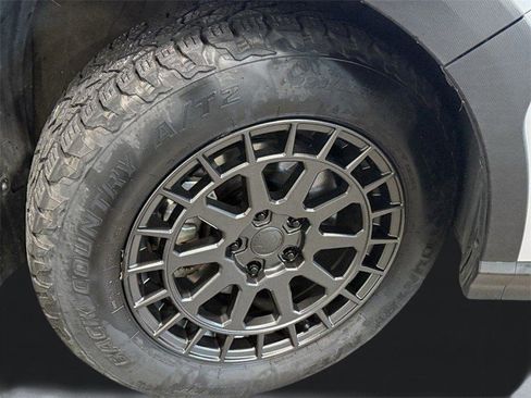 Used 2024 Subaru Crosstrek 2.5i Sport image 21