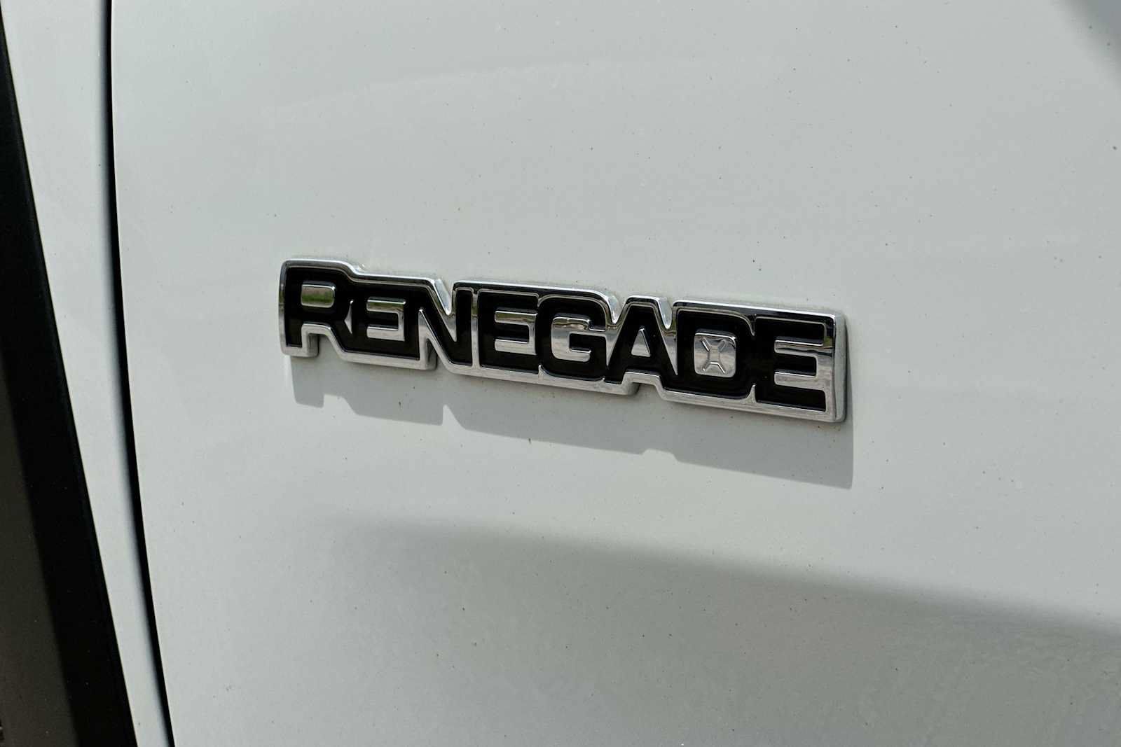 Used 2022 Jeep Renegade Limited w/ Sun, Sound & Wheels Group AWD/4WD image 15