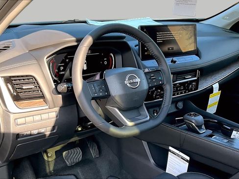 New 2026 Nissan Rogue Platinum w/ Platinum Premium Package AWD/4WD image 8