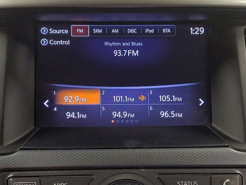 Used 2018 Nissan Pathfinder SL w/ Midnight Edition Package image 25