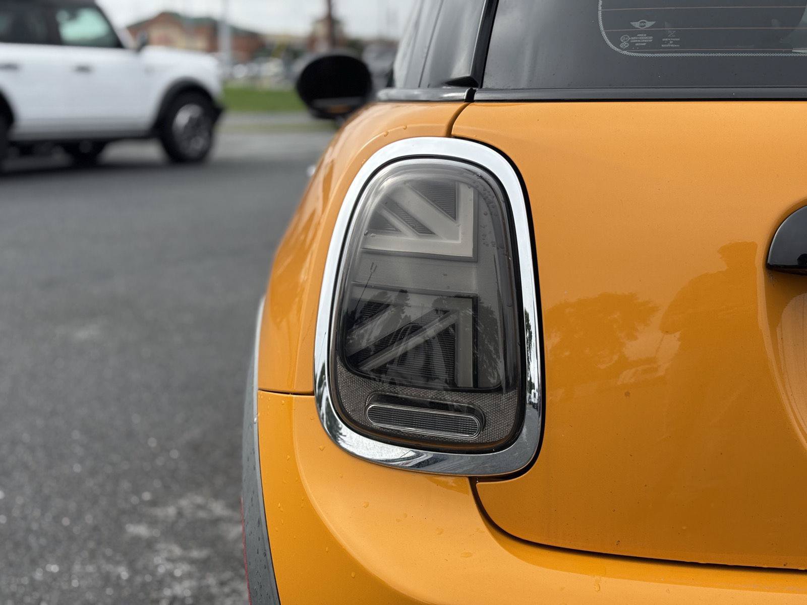 Used 2016 MINI Cooper 2-Door Hardtop FWD image 10