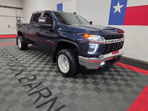 Used 2022 Chevrolet Silverado 2500 LT w/ Convenience Package image 24