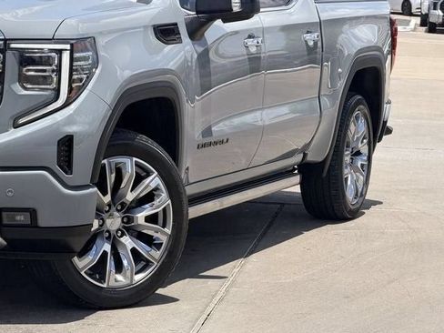 Used 2025 GMC Sierra 1500 Denali w/ Denali Reserve Package AWD/4WD image 3