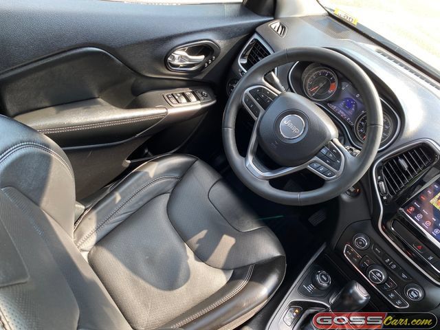 Used 2022 Jeep Cherokee Limited w/ Mopar Interior Package AWD/4WD image 22