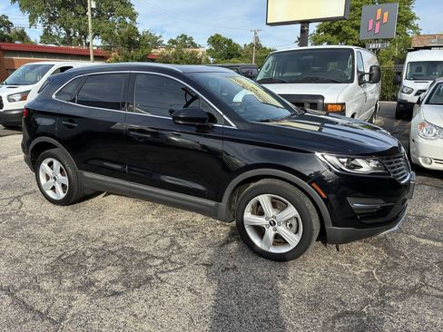 Used 2016 Lincoln MKC Premiere FWD image 2