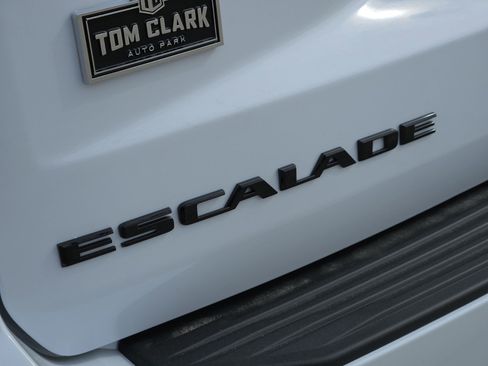 New 2026 Cadillac Escalade Platinum Sport w/ LPO, ONYX Package image 8