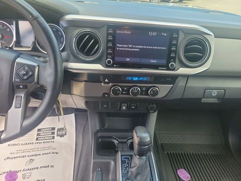 Used 2022 Toyota Tacoma SR5 image 23