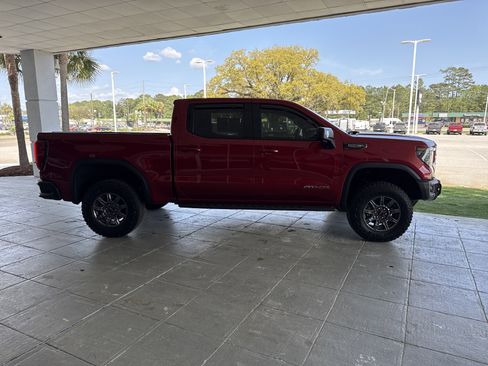 Used 2025 GMC Sierra 1500 AT4X image 11