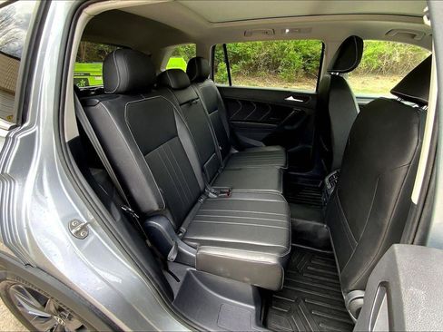 Used 2023 Volkswagen Tiguan SE image 24