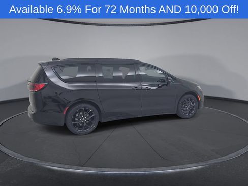 New 2026 Chrysler Pacifica Select w/ S Appearance Package FWD image 17